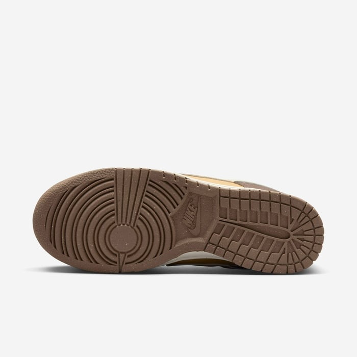 نمای دیگر کفش زنانه نایک Dunk Low Next Nature مدل DD1873-201